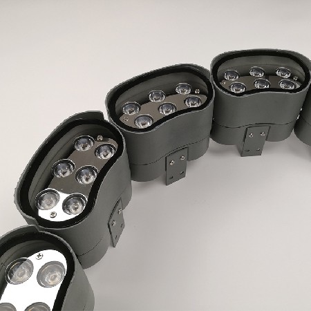 led抱树灯道路树木公园景观亮化照树灯工厂货源链条式工程抱树灯